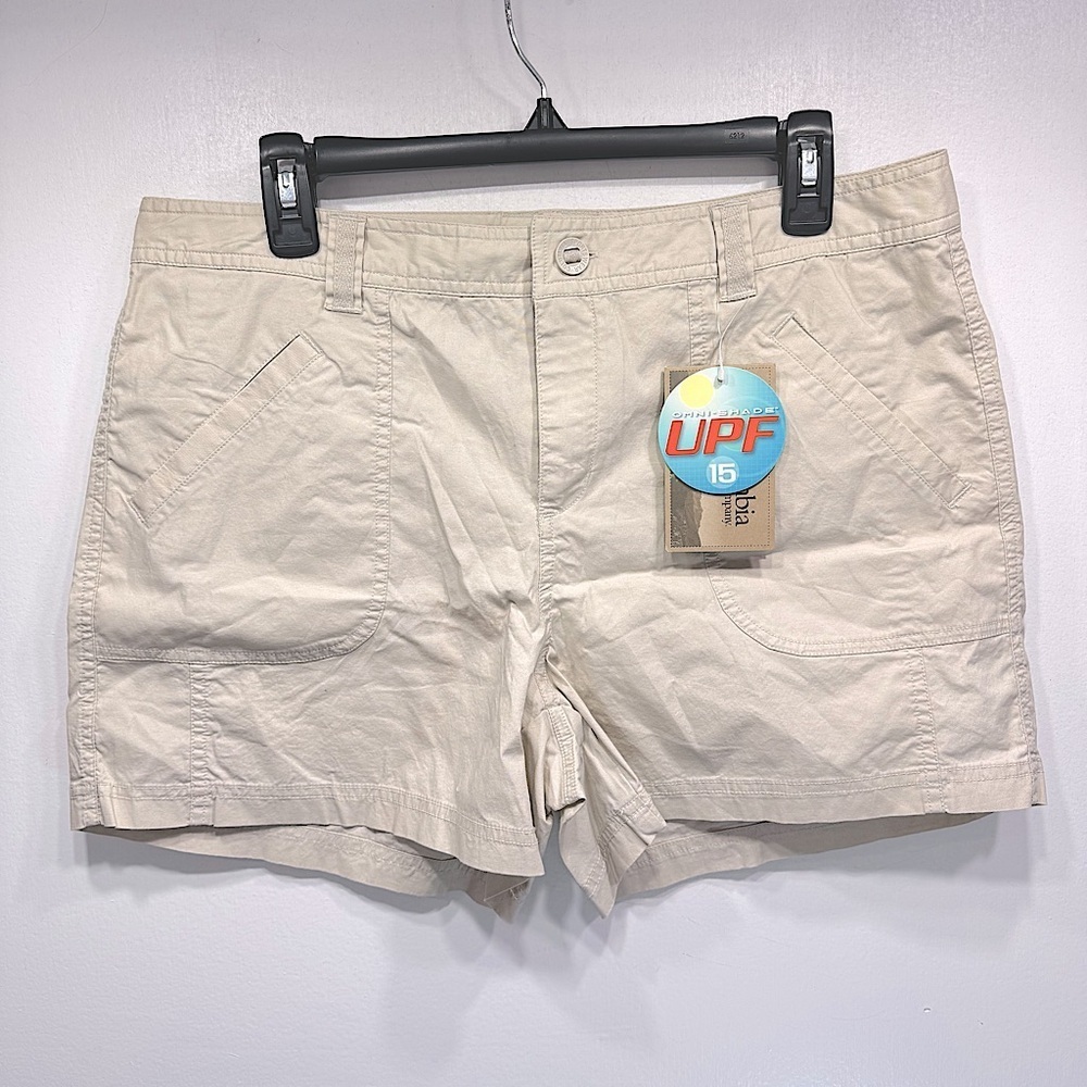 Columbia Cape Pleasant Shorts Khaki Tan Patch Pockets UPF 15 Sun Protection